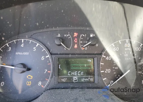 2015 Nissan Sentra S z USA, uszkodzony, nr VIN 3N1AB7AP2FY231518